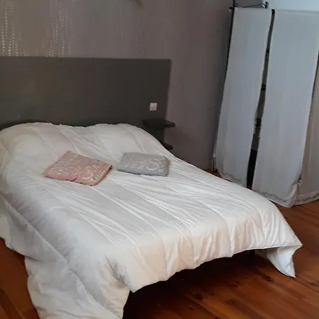 Gite Spacieux Avec Superbe Vue *